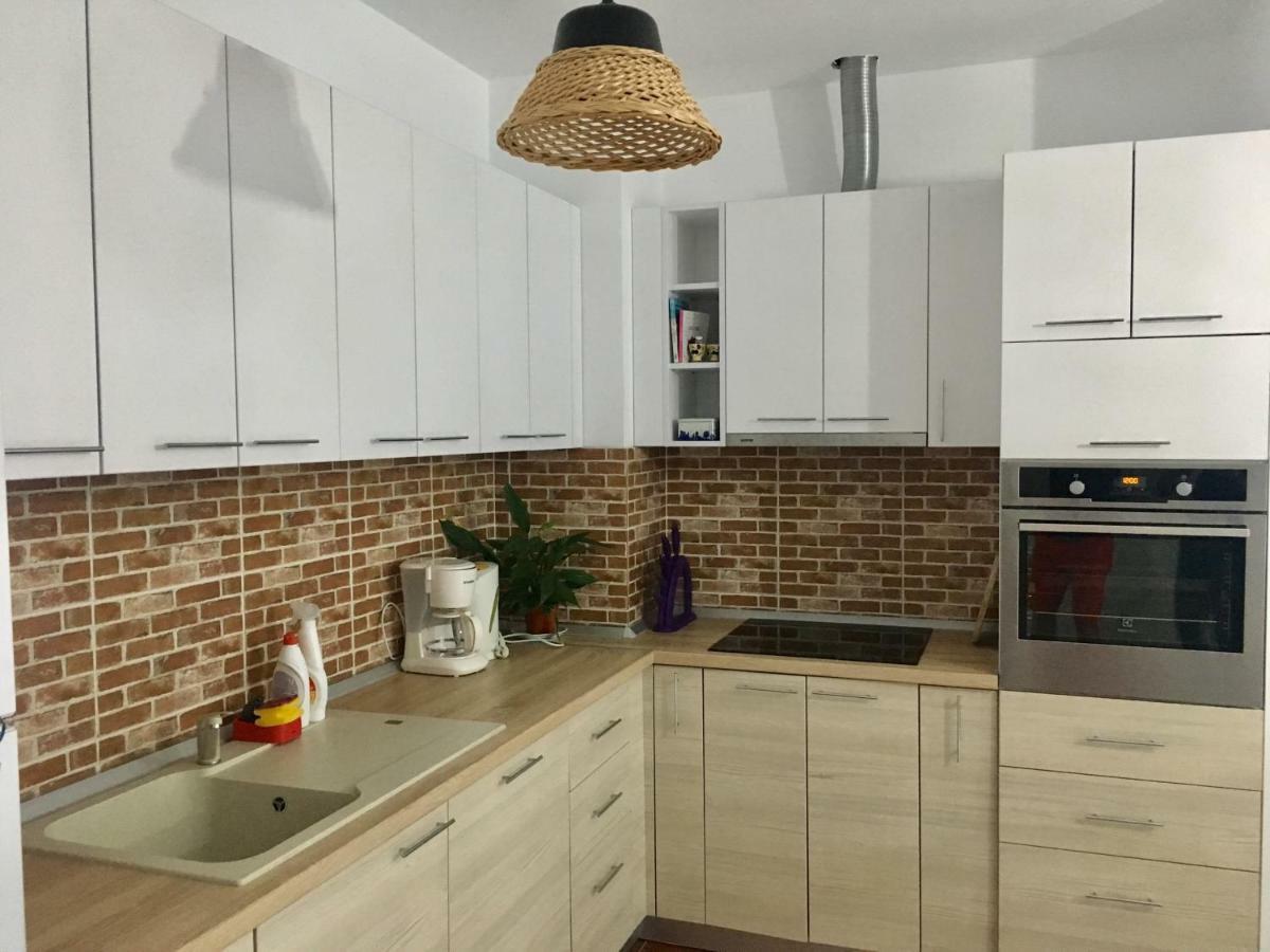 Nature View Apartment Брашов Екстериор снимка